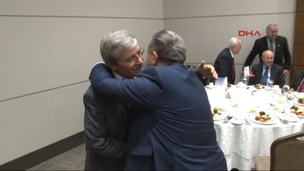 Akşener 'İstişare Yemeğinde' 300 Siyasetçi ile Bir Araya Geldi