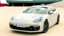 Porsche Panamera Turbo S E-Hybrid Sport Turismo in Crayon Design Hybrid Trackdays
