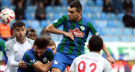 Çaykur Rizespor Sahasında Balıkesirspor'u 3-0 Yendi