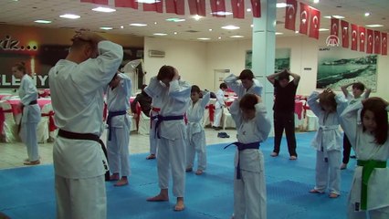 Minik karatecilerden Mehmetçik'e destek - ZONGULDAK