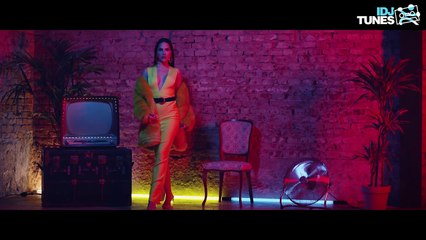 LANA JURCEVIC - USNE KO MILIJUN WATTI (OFFICIAL VIDEO)