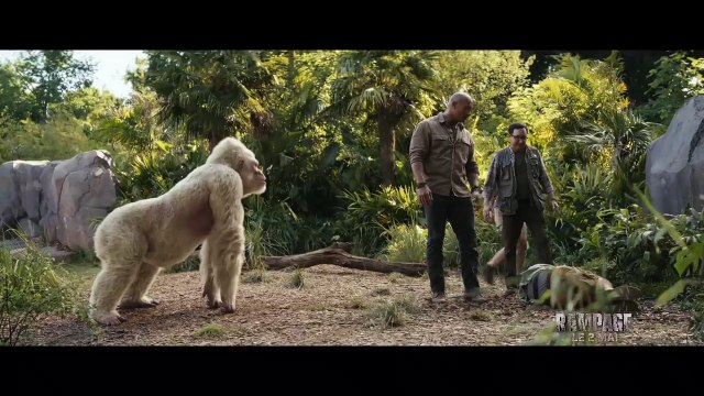Rampage - Bande Annonce Officielle 2 (VF) - Dwayne Johnson _ Naomie Harris [720p]