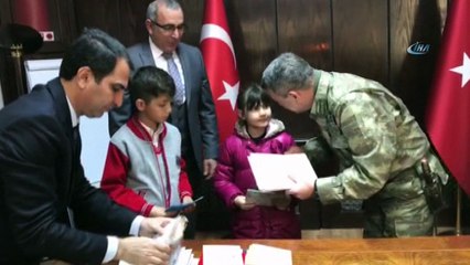 İlkokul öğrencileri Mehmetçik'e mektup yazdı