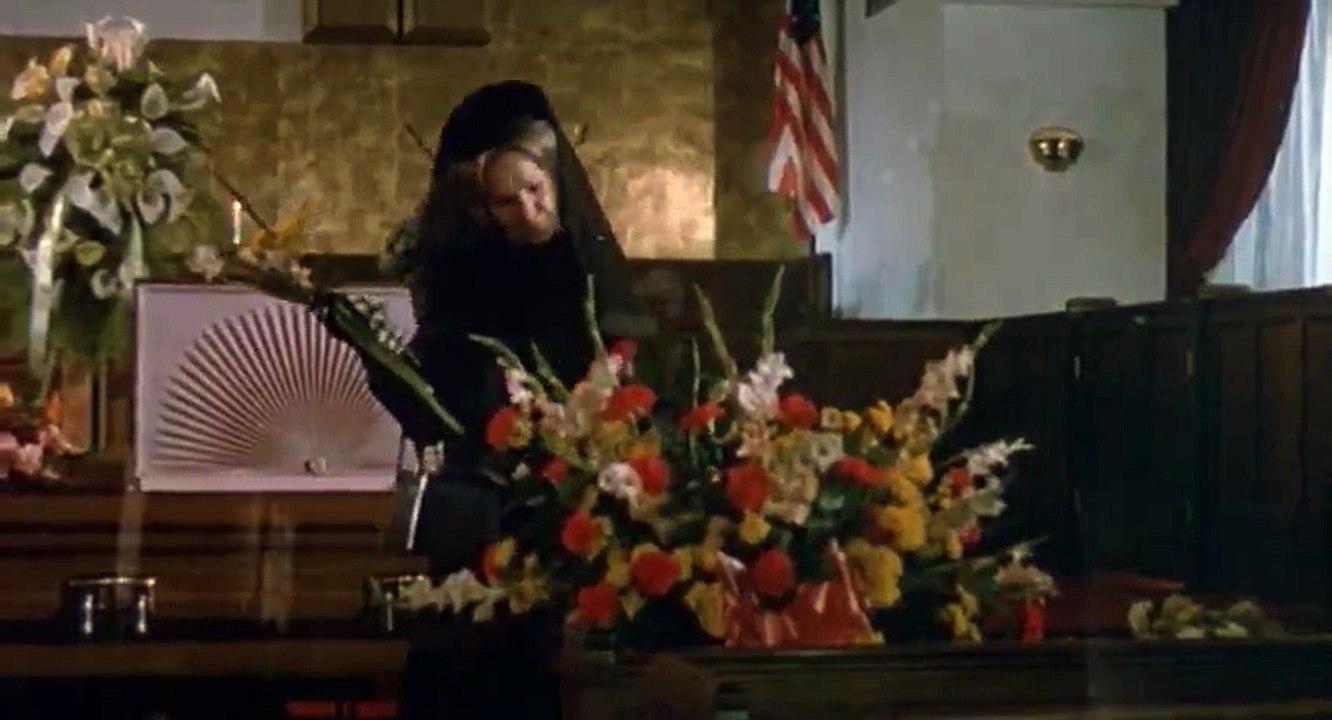 What Ever Happened to Aunt Alice 1969  mkv   Pt 03