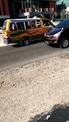 Indonésie  Erruption gigantesque et incroyable d'un volcan