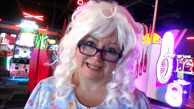 Claw Machine Bowling Arcade Granny Video Crane Game Galaga Pac Man Beanie Boo