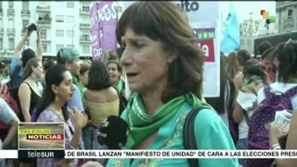 Argentinas exigen que se debata la ley que permita el aborto legal