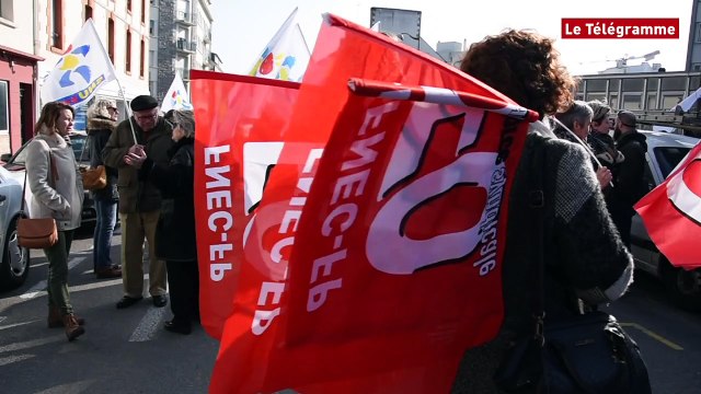 Vannes. Une soixantaine de manifestants contestent le projet de carte scolaire