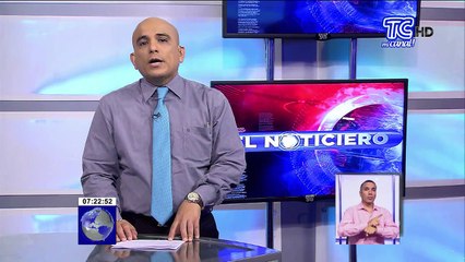 Fuerte accidente entre un furgón y un camión en la provincia de Los Ríos