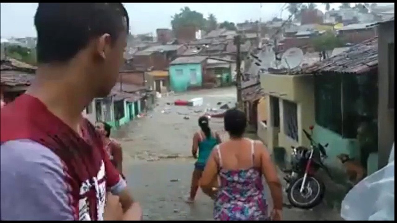 CHUVA FORTE EM BEZERROS, PERNAMBUCO, DIA 20/02/2018