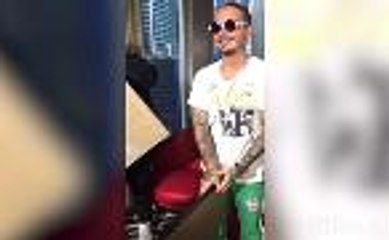 "Machika" Goes Platinum