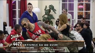 SLOBA  URLA NA LEPOG MICU