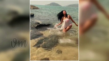 Download Video:  F.I.R actress Kavita Kaushik sets the temperature soaring in a hot bikini 2018