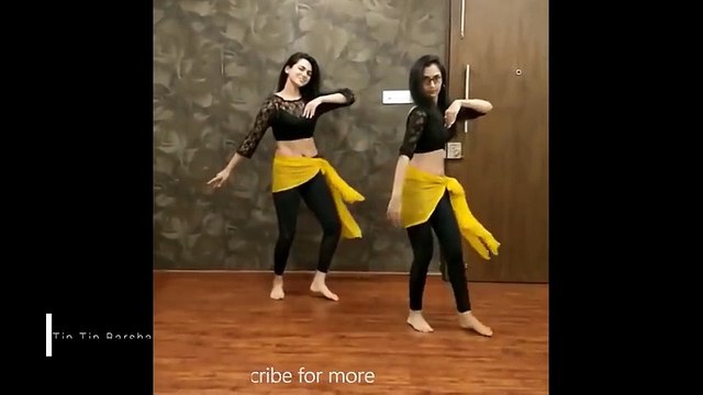 Indian Beautiful Girls Belly Dance 2018 - Tip Tip Barsa Pani (Must Watch)