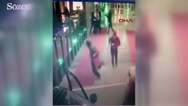 Volkan Konak'ın sahne aldığı mekanda havaya ateş açıldı! Olay anı kameralarda