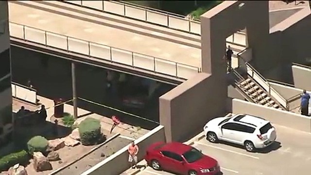 Le graba un helicóptero y monta un show Vaya baile