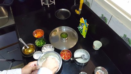 Rava Uttapam Recipe in Hindi - सूजी के उत्तपम