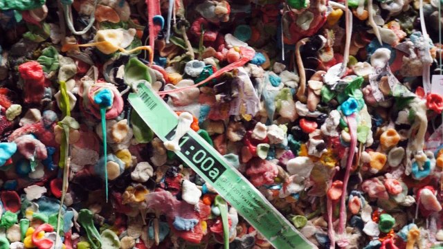 Seattle Gum Wall Trick | Social Media Version | Seattle Magician Nash Fung