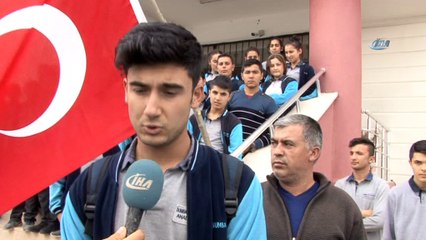 Lise öğrencileri harçlıklarını, servis şoförleri kazançlarını Mehmetçiğe gönderdi