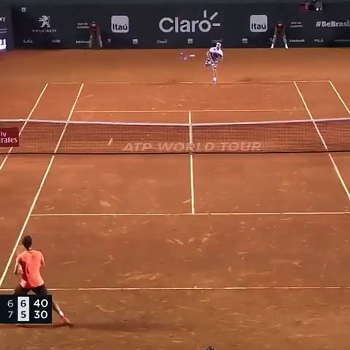 Quand Fabio Fognini perd sa raquette de tennis en plein match