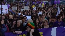 División en la política por la huelga de mujeres del 8 de marzo