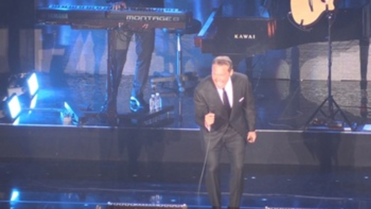 Luis Miguel se aferra a sus grandes éxitos para superar su prueba de fuego