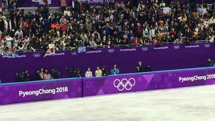 Video of plushie ceremony from just before they left holding area until Yuzuru mounted the podium
