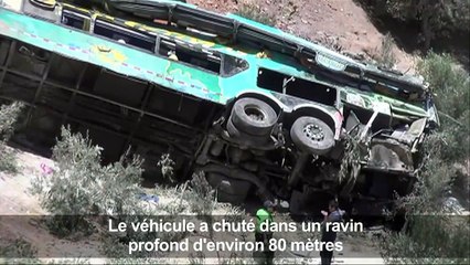 Accident d'autocar au Pérou: au moins une quarantaine de morts