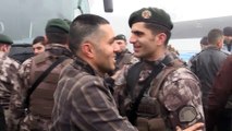 Özel harekat polisleri Afrin'e dualarla uğurlandı - ANKARA