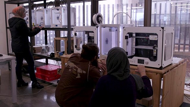 Jordan 3D lab prints limbs for war-wounded, disabled kids