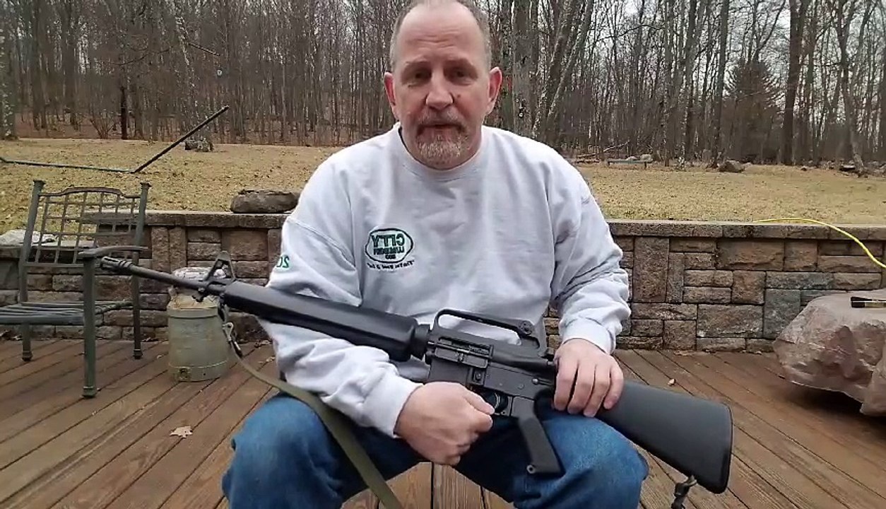 Un Américain décide de détruire son arme après la fusillade dans un Lycée