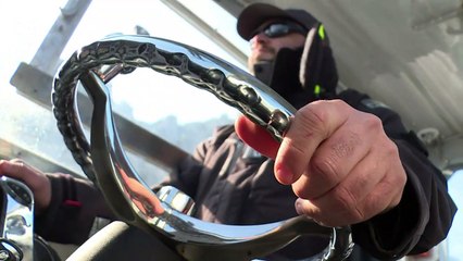 A Marseille, la guerre contre les braconniers des mers