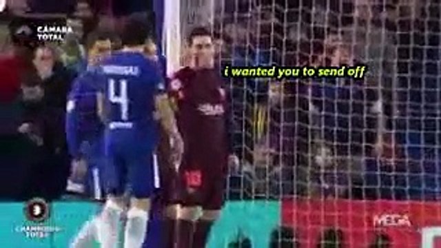 La blague très risible de Messi à Fabregas en plein match et qui fait le buzz...