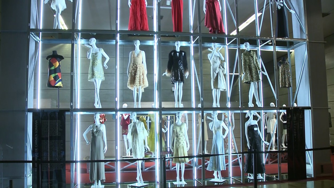 Carmen Lomana expone sus 'joyas de la moda'