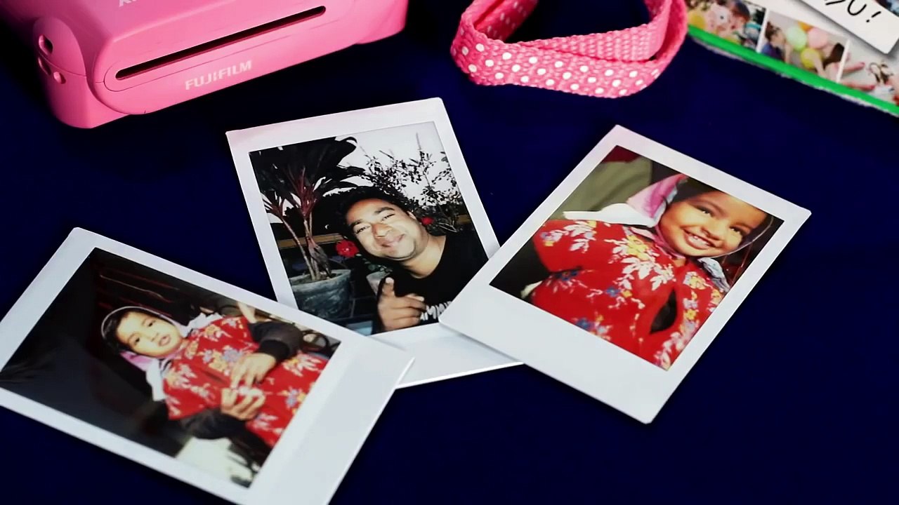 Fujifilm Instax mini 9 Camera - Unboxing & Review !! Instant Camera ! Just click and photo is out