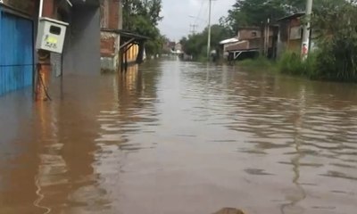 Banjir 3 Kecamatan di Bandung Mencapai 2 Meter Lebih
