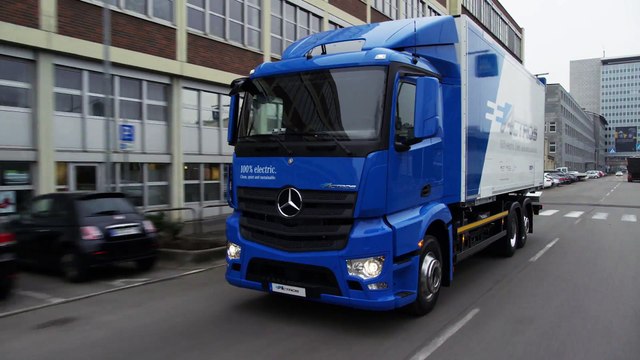 Mercedes-Benz eActros - Driving Video