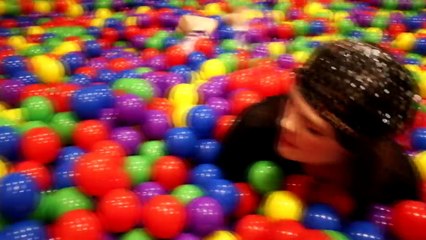 Gertie and Therma 24 Hours In Box Fort Ball Pit / AllAroundAudrey