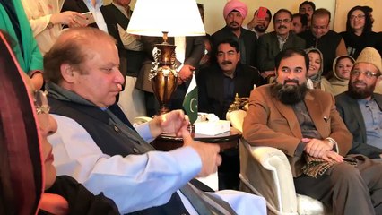 nawaz sharif telling jokes