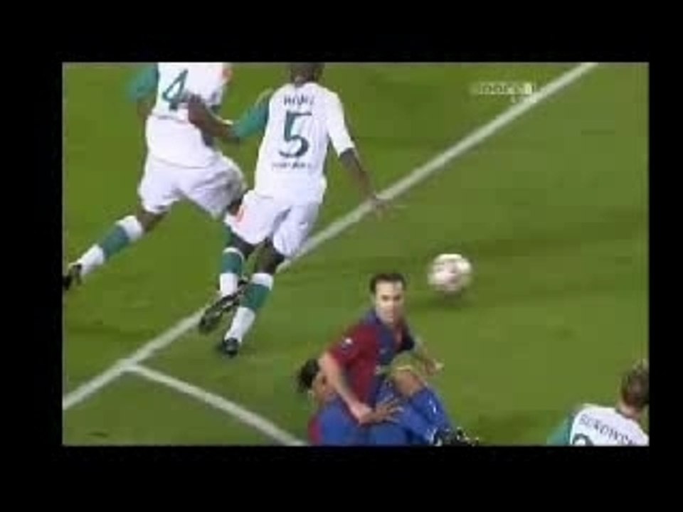 1-0 Ronaldinho - Barcelona-Werder Breme 2-0