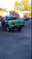 Policías son filmados seduciendo mujeres en Buenos Aires