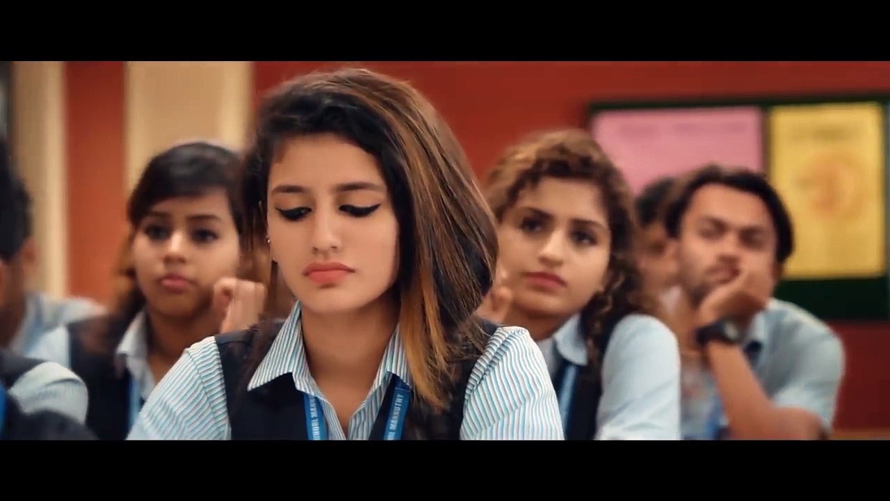 Gun Kiss From Our National Crush Priya Varrier - Oru Adaaru Love (2018)