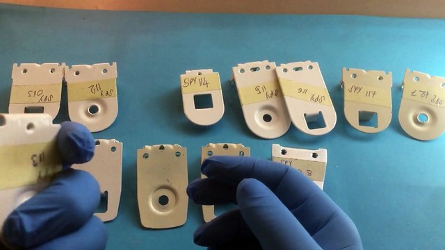 Spy113-Maviperde-Dar Kasa Kısa Metal Yuvarlak Kafalı Beyaz