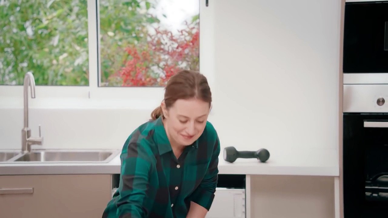 IKEA TUTO Cuisine - 7 : pose des poignées