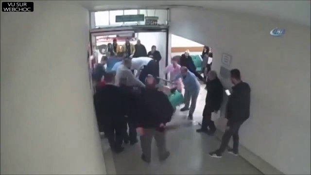 Ce docteur donne tout pour sauver la vie de son patient... Héro du jour