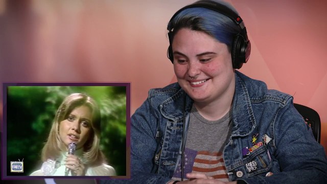 Hipsters React to '70s Fashion | Rare Reacts