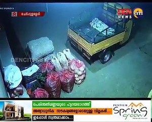 theft caught on camera in kerala