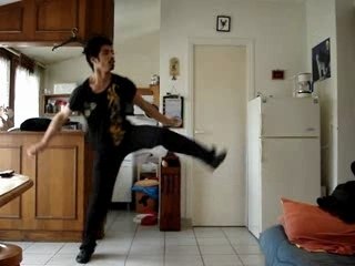 Cool-dee jump sur 5em élément