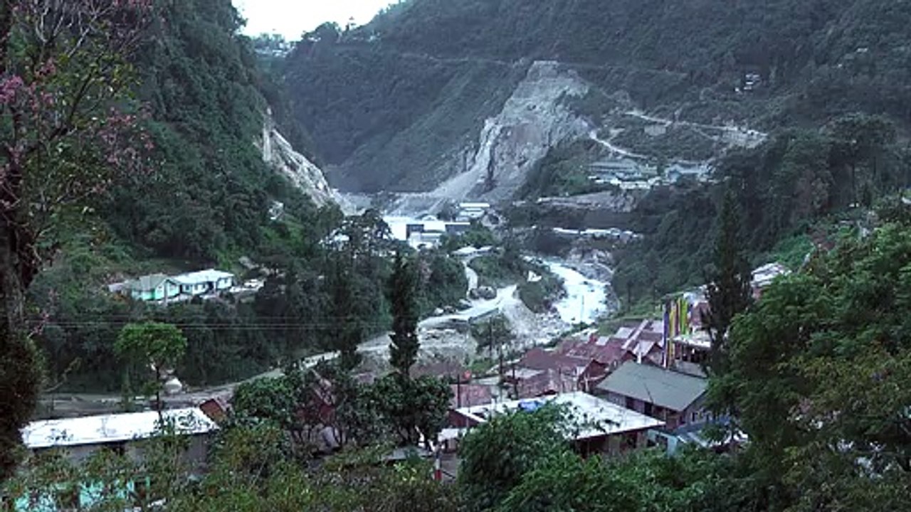 Confluence of Lachen chu and Lachung chu