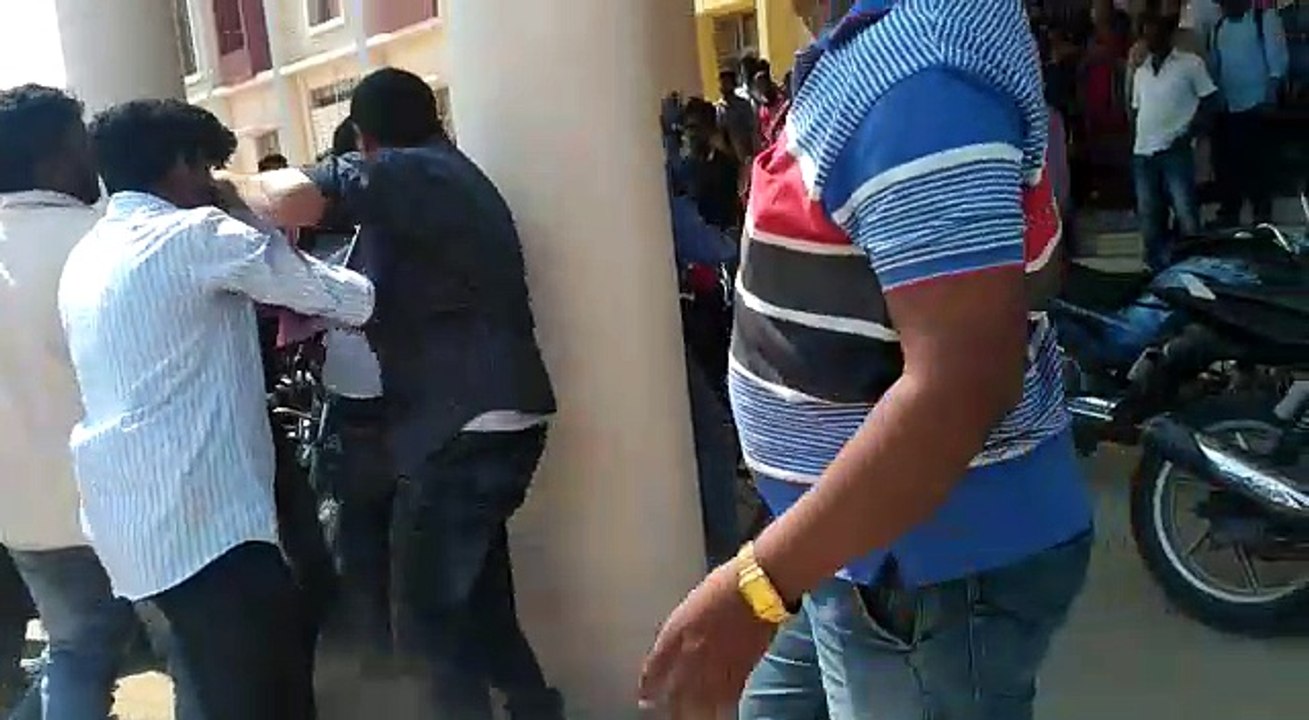 Ku  Phd Scam issue Pg students Big Fight
